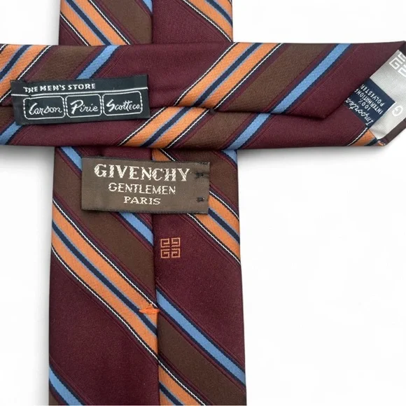 🔥 Givenchy Tie 🔥 - Picture 4 of 5